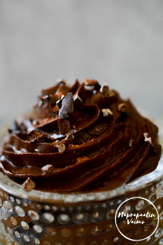 Avokadosuklaamousse_lahelta