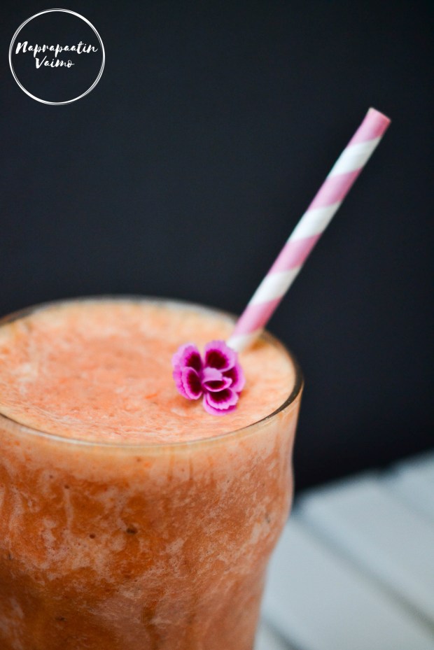 tyrniproteiini-smoothie-0050_l