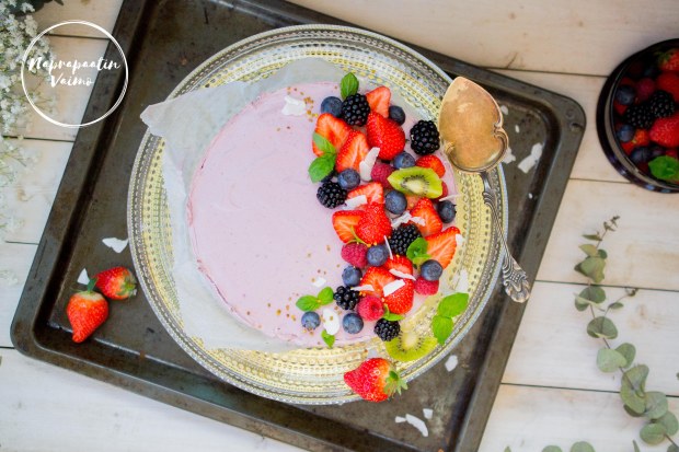 mansikka_raakakakku-0116